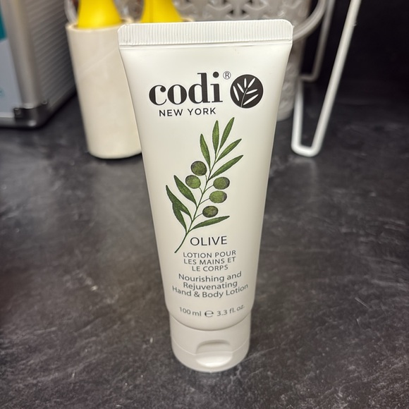 Codi lotion set of 2! - Picture 4 of 4